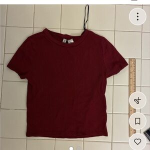 H&M Women's Burgundy Short Sleeve Tee